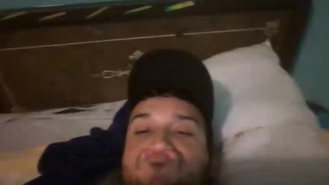 Snapshot of solemne76 chatting on 12-20-25, 02:18 solemne76 online show from 12-20-25, 02:18