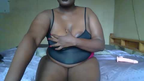 Solly bunny online show from 02-21-26, 02:40