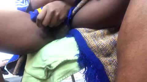 Snapshot of solobait chatting on 10-28-25, 06:32 ArtistMJB online show from 10-28-25, 06:32