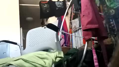 Snapshot of solobait chatting on 11-01-25, 10:45 ArtistMJB online show from 11-01-25, 10:45