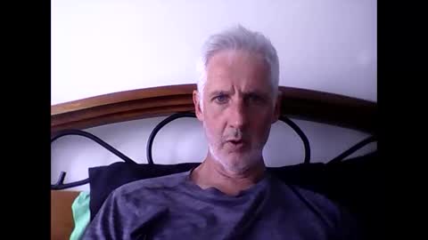 Snapshot of soloman1969 chatting on 12-17-24, 02:55 Soloman online show from 12-17-24, 02:55