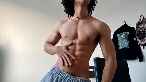 Hi Im Weller Check my Bio  online show from 03-09-26, 10:47