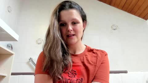 Snapshot of someonesday chatting on 01-10-25, 12:15 SomeonesDay online show from 01-10-25, 12:15