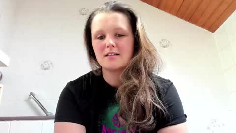 Snapshot of someonesday chatting on 02-09-25, 12:19 SomeonesDay online show from 02-09-25, 12:19