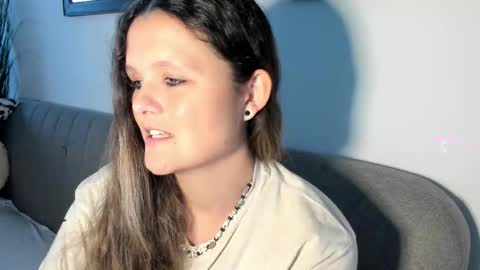 Snapshot of someonesday chatting on 11-04-25, 06:45 SomeonesDay online show from 11-04-25, 06:45