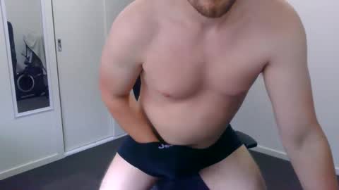 Snapshot of somethingsexysam chatting on 11-10-25, 08:41 Edging Sam JOI online show from 11-10-25, 08:41