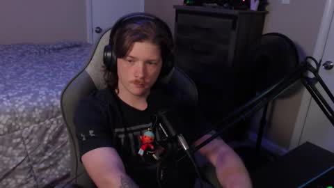 Lover Boi online show from 12-30-24, 04:20