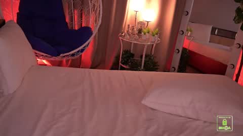 My name isSonya  online show from 09-18-25, 05:59