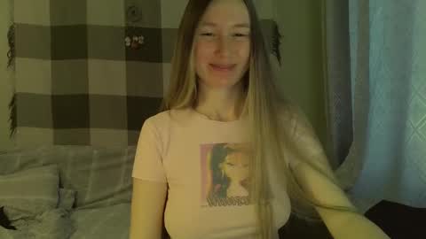 Snapshot of song_to_the_siren chatting on 12-03-24, 10:06 Mary online show from 12-03-24, 10:06