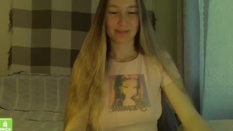 Snapshot of song_to_the_siren chatting on 01-15-25, 10:17 Mary online show from 01-15-25, 10:17