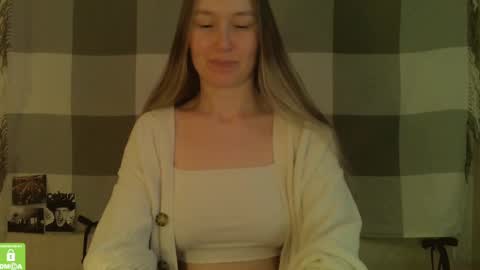 Snapshot of song_to_the_siren chatting on 02-13-25, 01:26 Mary online show from 02-13-25, 01:26