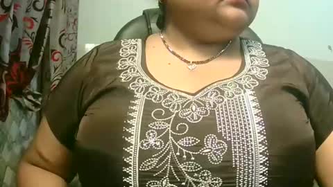 soni88888 online show from 03-06-25, 02:51