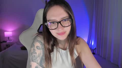 Snapshot of sonia_moon_ chatting on 01-10-25, 04:44 sonia_moon_ online show from 01-10-25, 04:44