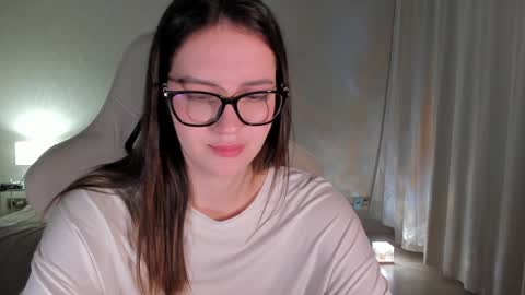 Snapshot of sonia_moon_ chatting on 01-21-25, 04:54 sonia_moon_ online show from 01-21-25, 04:54