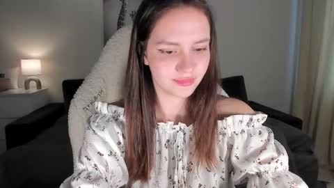 Snapshot of sonia_moon_ chatting on 03-12-25, 05:35 sonia_moon_ online show from 03-12-25, 05:35