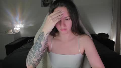 Snapshot of sonia_moon_ chatting on 09-21-25, 02:24 sonia_moon_ online show from 09-21-25, 02:24