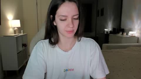 Snapshot of sonia_moon_ chatting on 10-19-25, 02:56 sonia_moon_ online show from 10-19-25, 02:56