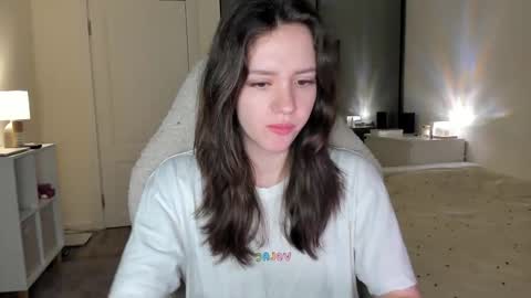 Snapshot of sonia_moon_ chatting on 10-28-25, 02:59 sonia_moon_ online show from 10-28-25, 02:59