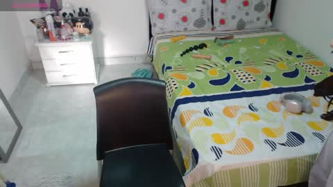 Snapshot of sonialatin69 chatting on 04-09-26, 12:10 sonialatin69 online show from 04-09-26, 12:10