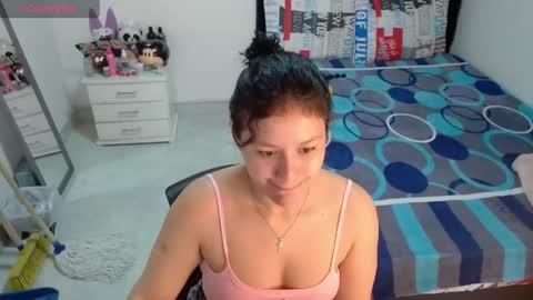Snapshot of sonialatin69 chatting on 04-13-26, 12:10 sonialatin69 online show from 04-13-26, 12:10