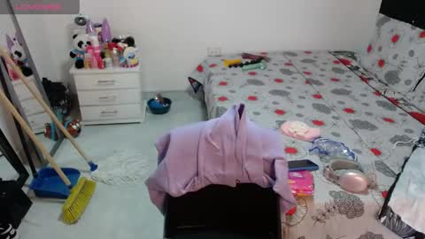 Snapshot of sonialatin69 chatting on 05-13-26, 12:13 sonialatin69 online show from 05-13-26, 12:13