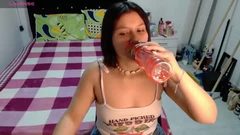 Snapshot of sonialatin69 chatting on 06-01-26, 12:18 sonialatin69 online show from 06-01-26, 12:18