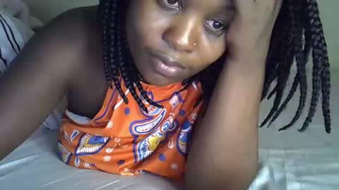 sonnia02 online show from 12-04-25, 11:02