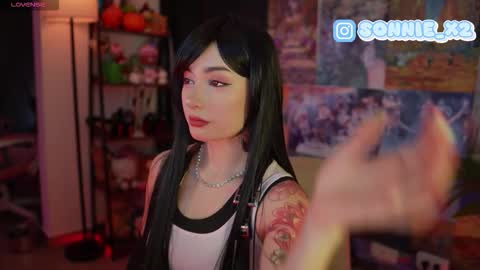 Sonnie online show from 11-19-25, 01:44