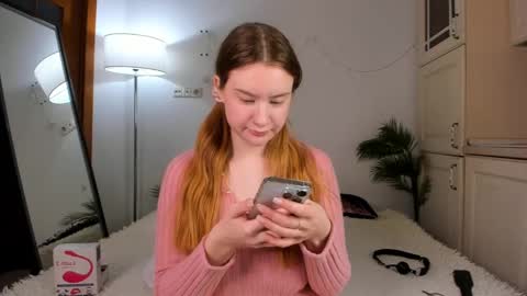 SONIA online show from 02-04-25, 02:43