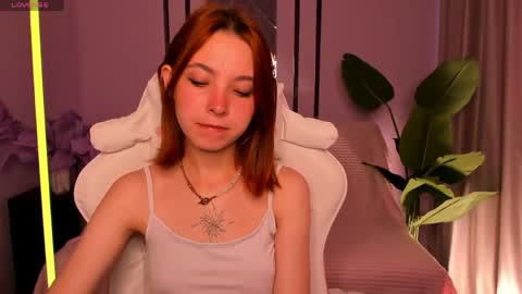 Snapshot of sonya_silky chatting on 06-06-26, 04:06 Sonya online show from 06-06-26, 04:06