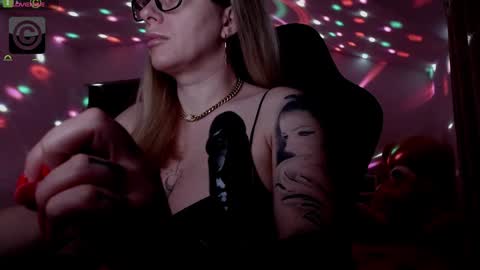 Sonia online show from 01-14-25, 04:47