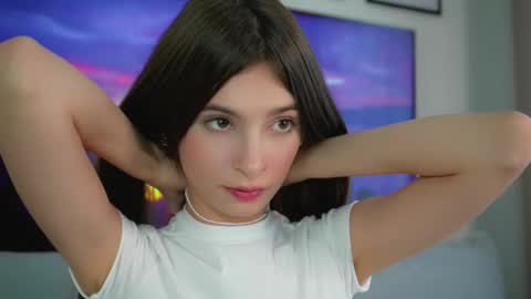 Snapshot of sonyaericsson chatting on 11-19-25, 09:53 Eva 3 online show from 11-19-25, 09:53