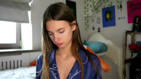 Eva 3 online show from 06-09-26, 08:48