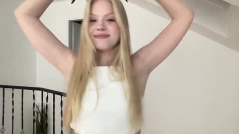 Sonya  Instagram   Twitter sonyaplushgirl  OnlyFans sonyaplush online show from 12-26-24, 09:37