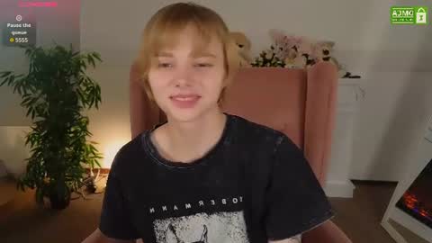 Litta online show from 07-27-26, 12:17