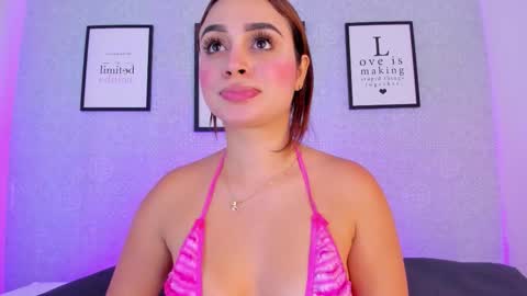 Snapshot of soph1a_ chatting on 11-13-25, 08:52 Sophia online show from 11-13-25, 08:52