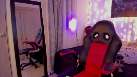 sophie online show from 02-05-25, 05:09