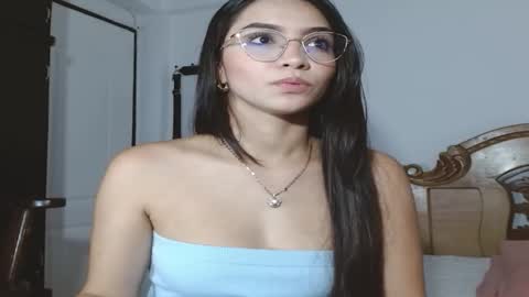 Sophi online show from 10-27-25, 06:06