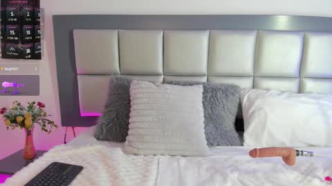 sophi Leone online show from 02-17-26, 09:10