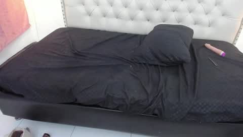 sophia__beauty online show from 10-08-25, 02:04