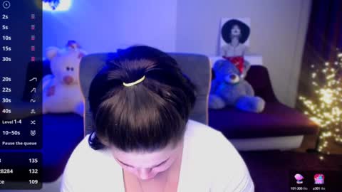 sophia__olsen online show from 01-12-25, 12:33