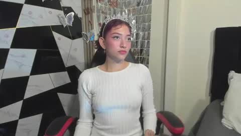 Snapshot of sophia_arevalo_ chatting on 05-11-26, 02:17 Sophia online show from 05-11-26, 02:17