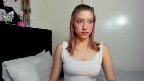 Snapshot of sophia_arevalo_ chatting on 05-27-26, 03:03 Sophia online show from 05-27-26, 03:03