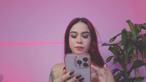 Snapshot of sophia_berryy chatting on 10-25-25, 11:32 Sophia Independent model online show from 10-25-25, 11:32