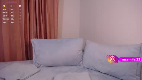 Snapshot of sophia_bones chatting on 12-28-24, 04:30 SophiI online show from 12-28-24, 04:30