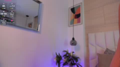 Snapshot of sophia_bonnet chatting on 05-07-26, 11:48 S O P H I A online show from 05-07-26, 11:48