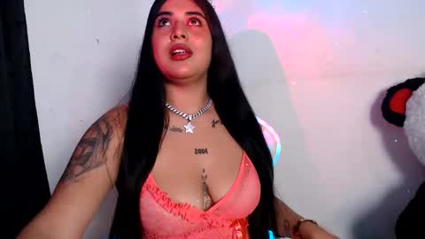sophia online show from 05-26-26, 01:56