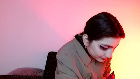 Snapshot of sophia_dk chatting on 11-19-25, 04:51 sophia hottie online show from 11-19-25, 04:51