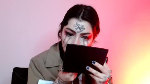 Snapshot of sophia_dk chatting on 11-24-25, 04:18 sophia hottie online show from 11-24-25, 04:18