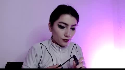 Snapshot of sophia_dk chatting on 11-25-25, 07:03 sophia hottie online show from 11-25-25, 07:03